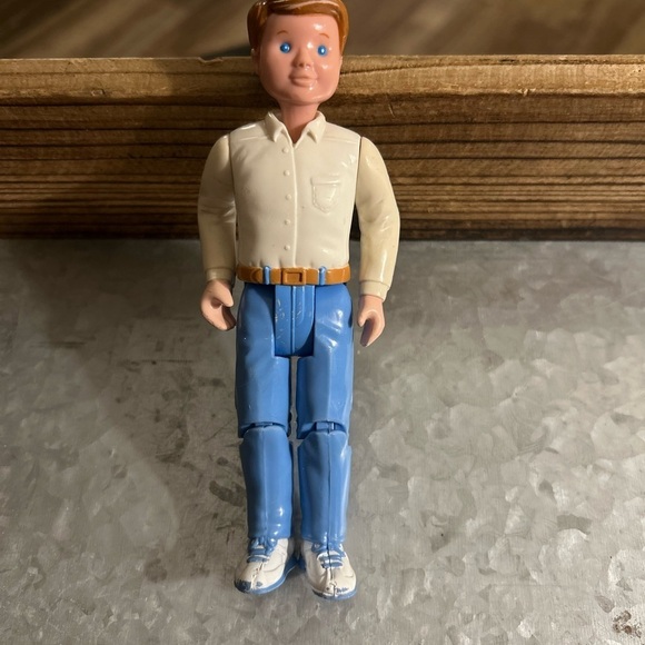 Vintage Fisher-Price Loving Family Dad 1993 Action Figure with Blue Pants - Picture 4 of 5